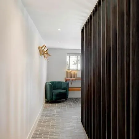 Holiday home Luxe In Dijkboerderij Zuid-Beijerland