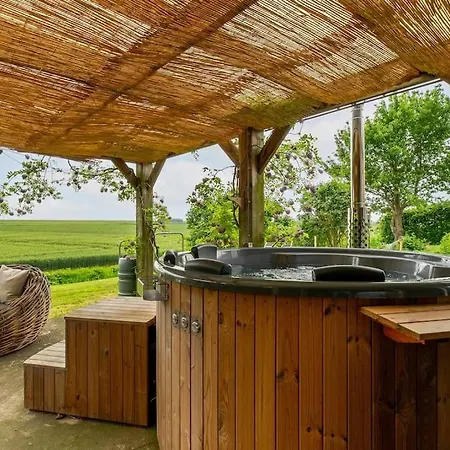 Holiday home Luxe In Dijkboerderij